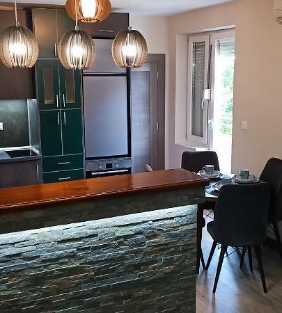 Tajna037 Apartman Kruševac Kültér fotó