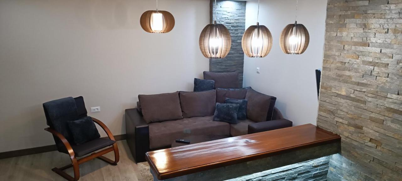 Tajna037 Apartman Kruševac Kültér fotó